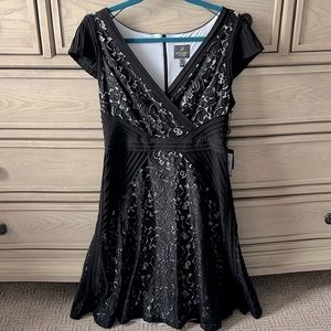 NWT Adrianna Pappel Fit & Flare Lace Details Knee length Sz 12